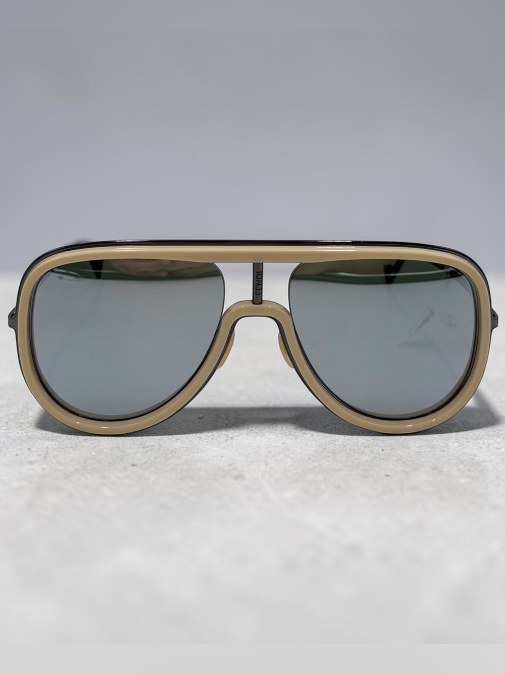 RARE Authentic Fendi FF M0068/S 0BK White Silver 57MM Aviator Sunglasses